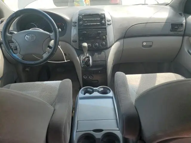 2010 TOYOTA SIENNA CE  
