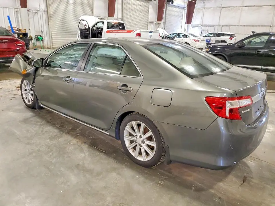 2012 TOYOTA CAMRY XLE  