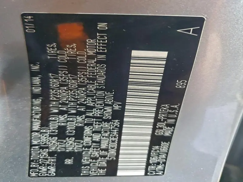 2014 TOYOTA SIENNA LE  