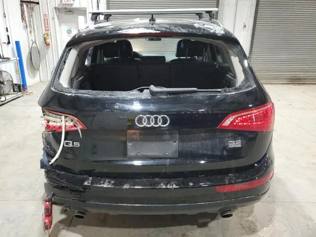 2010 AUDI Q5 PREMIUM  