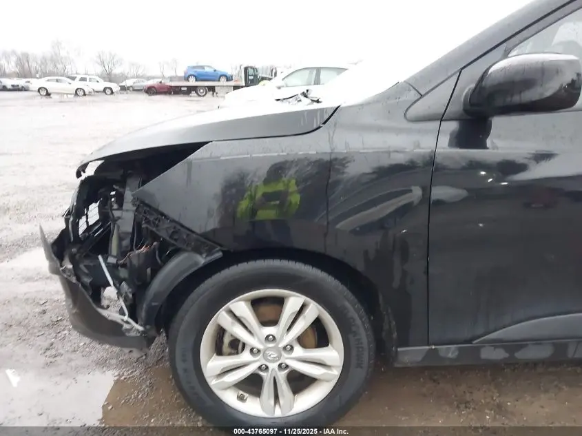 2011 HYUNDAI TUCSON GLS