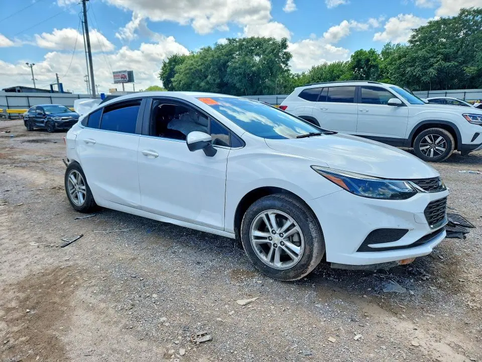 2017 CHEVROLET CRUZE   
