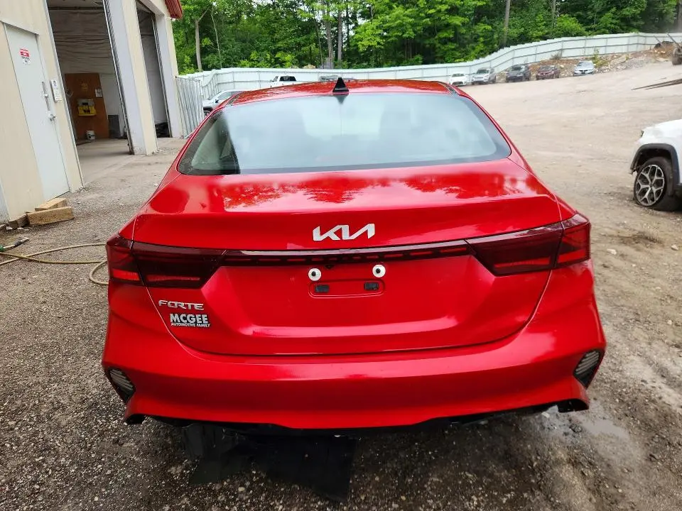 2023 KIA FORTE LXS  