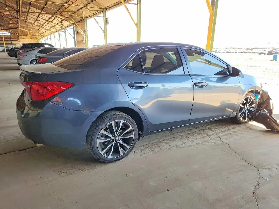 2017 TOYOTA COROLLA SE  