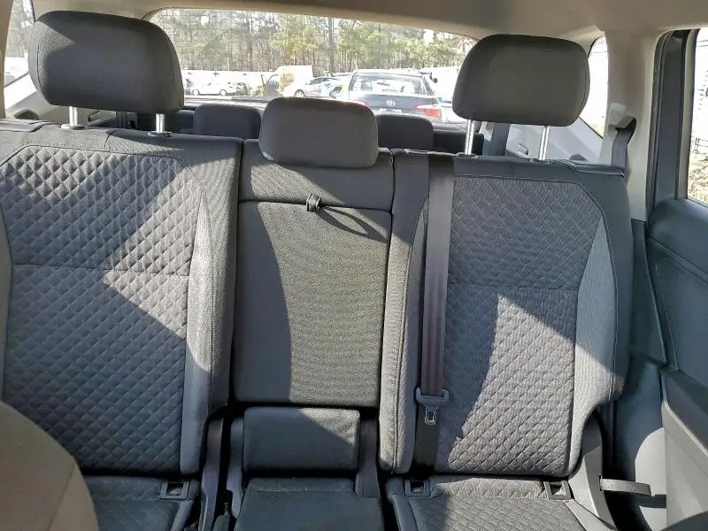 2019 VOLKSWAGEN TIGUAN S  