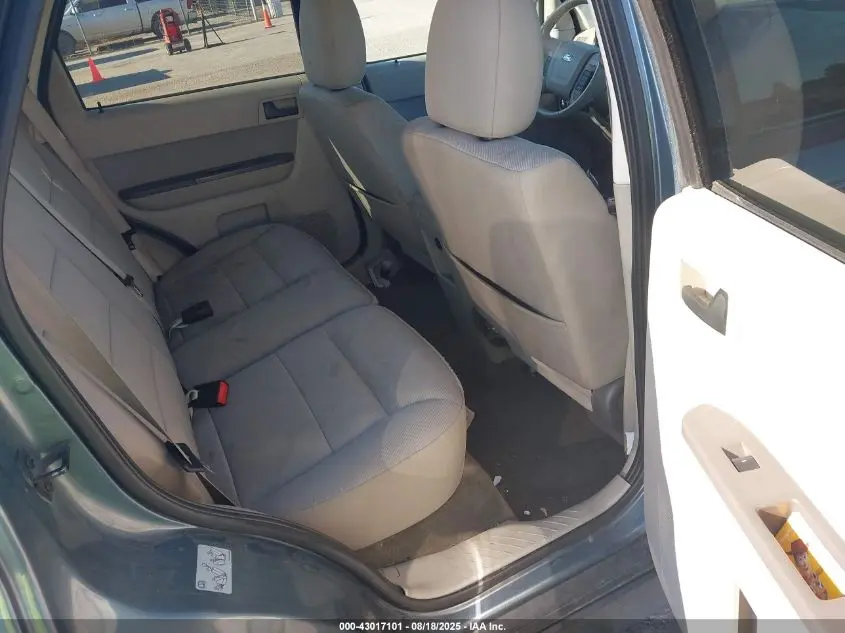 2011 FORD ESCAPE XLT