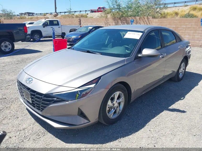 2023 HYUNDAI ELANTRA SE