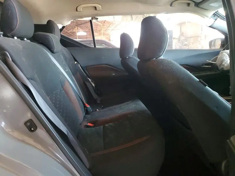2021 NISSAN KICKS SR  