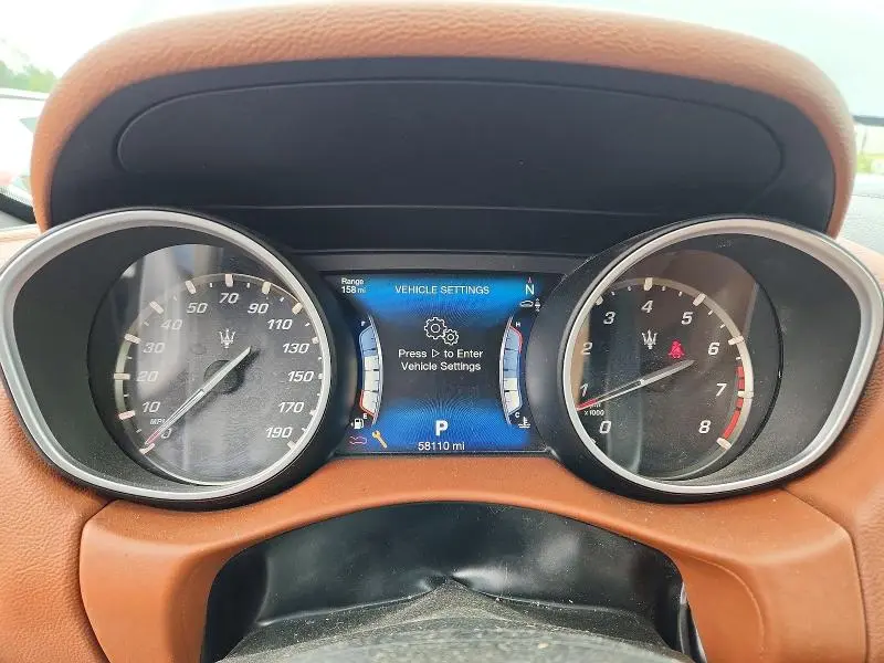 2017 MASERATI LEVANTE S SPORT  