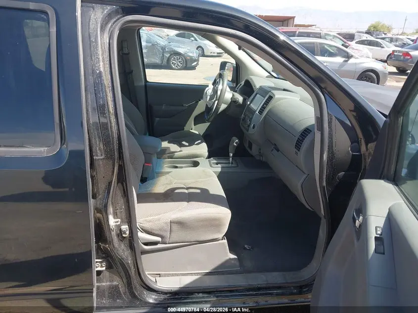 2019 NISSAN FRONTIER SV