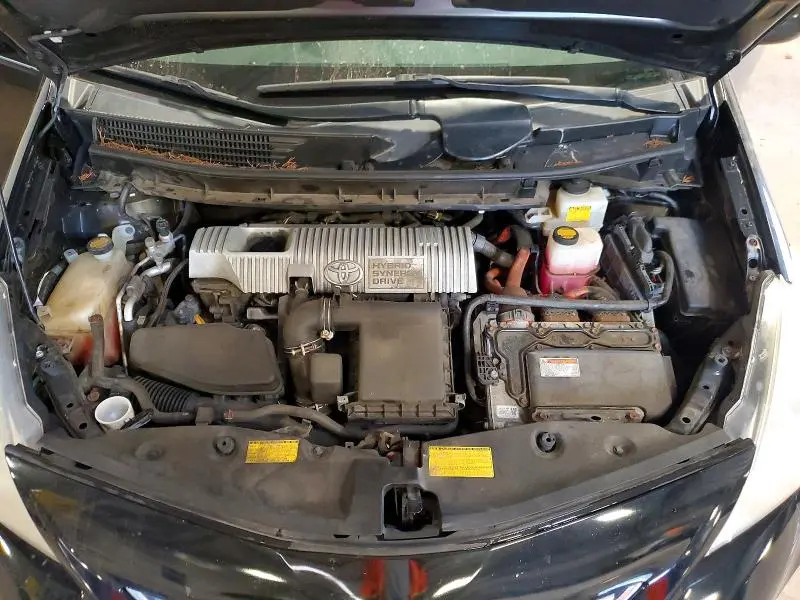 2013 TOYOTA PRIUS V FIVE  