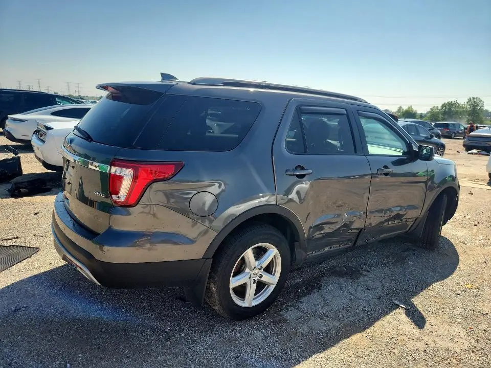 2016 FORD EXPLORER XLT  