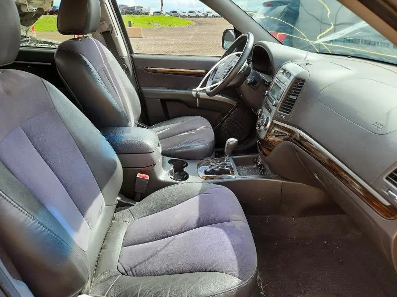 2011 HYUNDAI SANTA FE GLS  