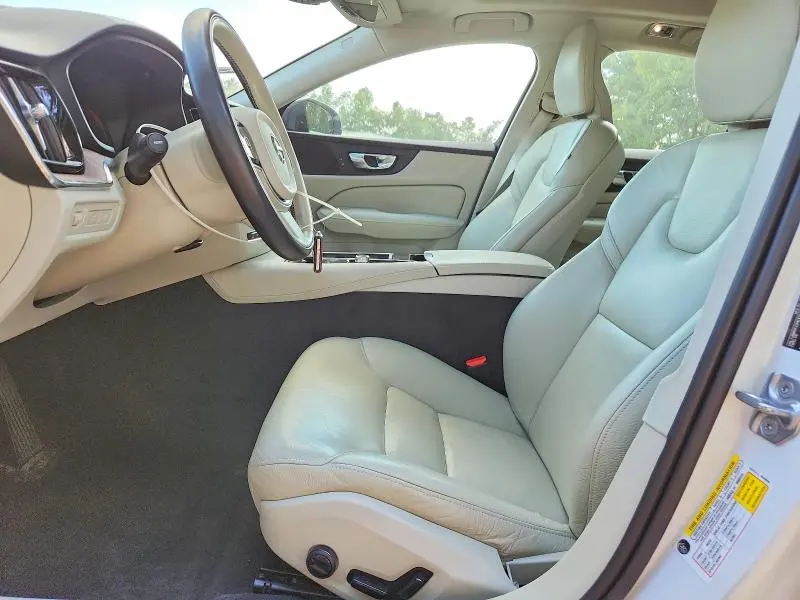 2021 VOLVO S60 T8 RECHARGE R-DESIGN  