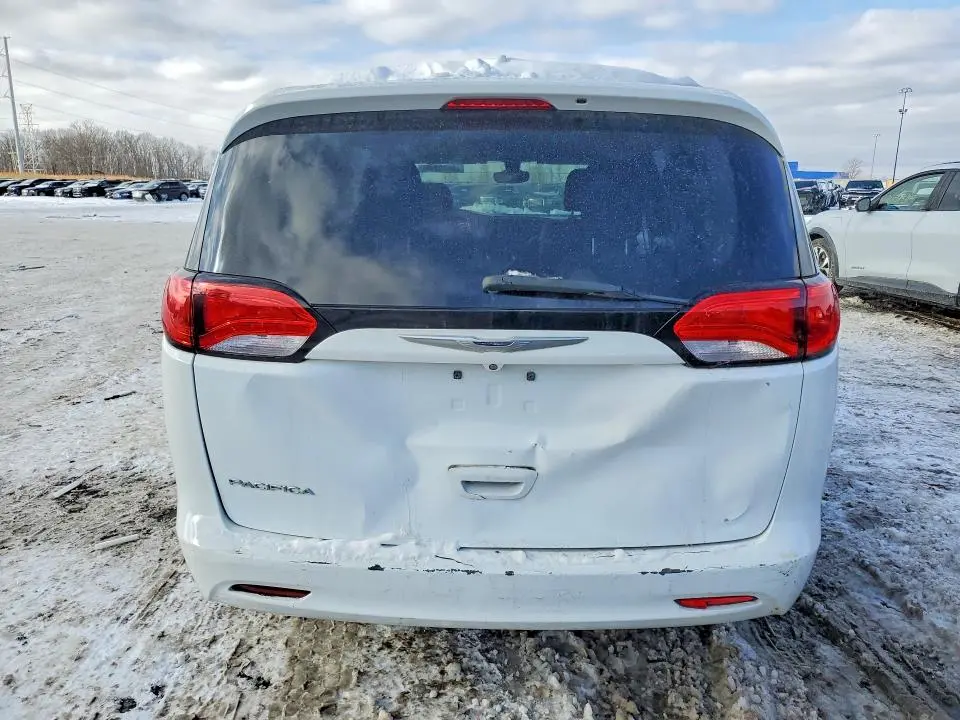 2017 CHRYSLER PACIFICA TOURING  