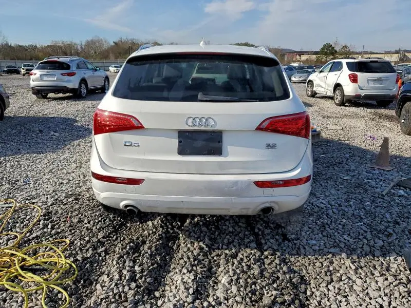 2010 AUDI Q5 PREMIUM  