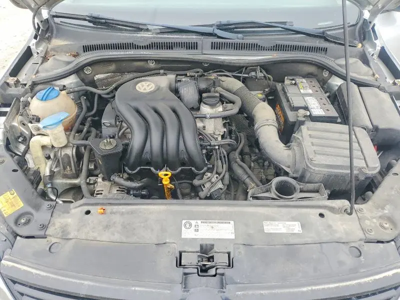 2013 VOLKSWAGEN JETTA BASE  