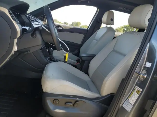 2021 VOLKSWAGEN TIGUAN SE  