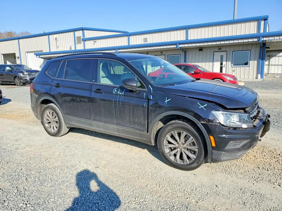 2020 VOLKSWAGEN TIGUAN S  