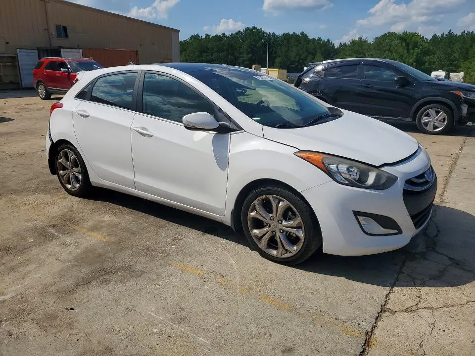2015 HYUNDAI ELANTRA GT BASE  