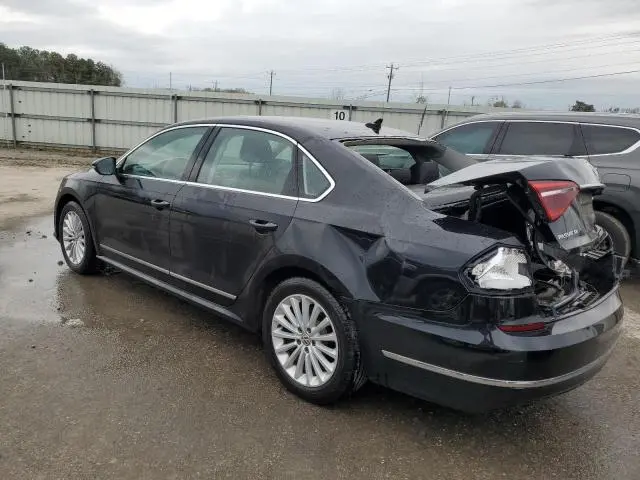 2017 VOLKSWAGEN PASSAT SE  