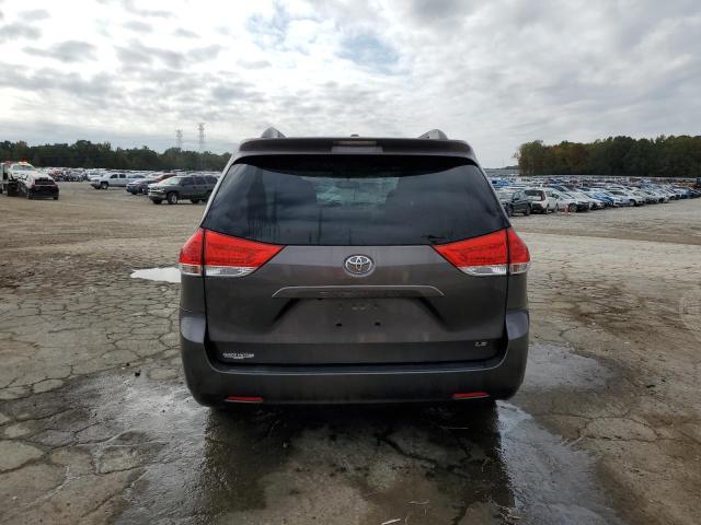 2012 TOYOTA SIENNA LE