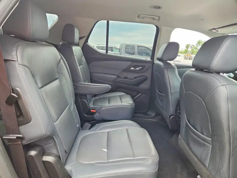 2019 CHEVROLET TRAVERSE LT  