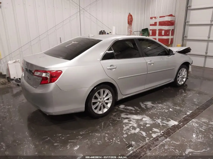2012 TOYOTA CAMRY XLE V6