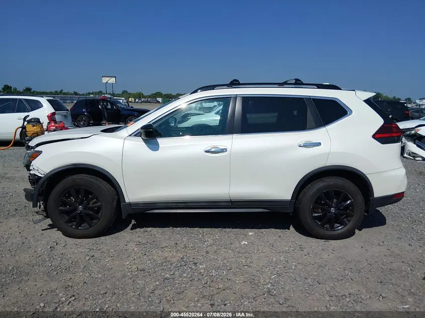 2017 NISSAN ROGUE SV
