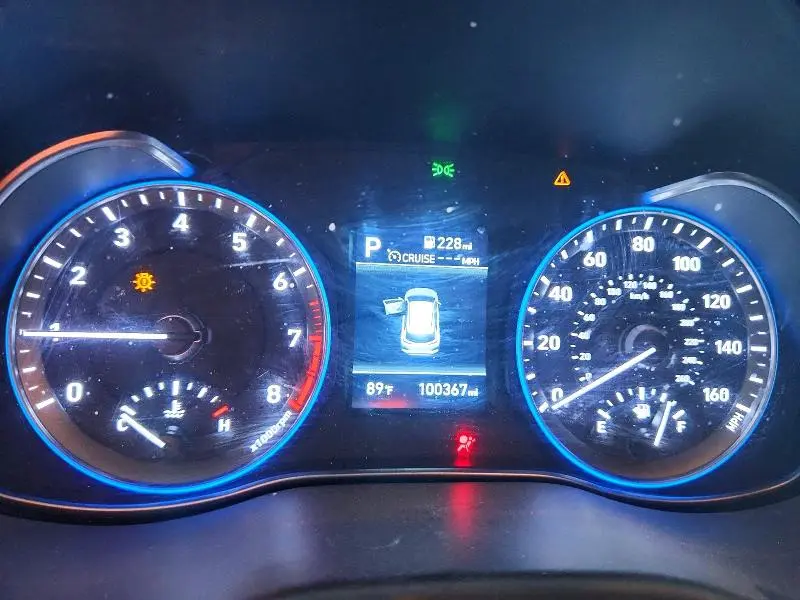 2021 HYUNDAI KONA SE  