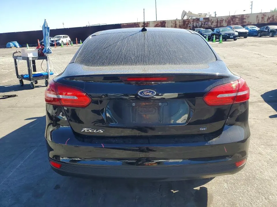 2018 FORD FOCUS SE  