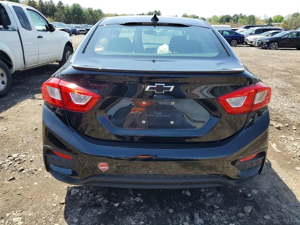 2018 CHEVROLET CRUZE LT  