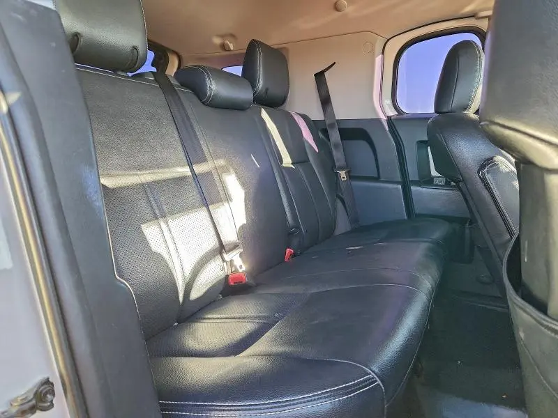 2012 TOYOTA FJ CRUISER BASE  