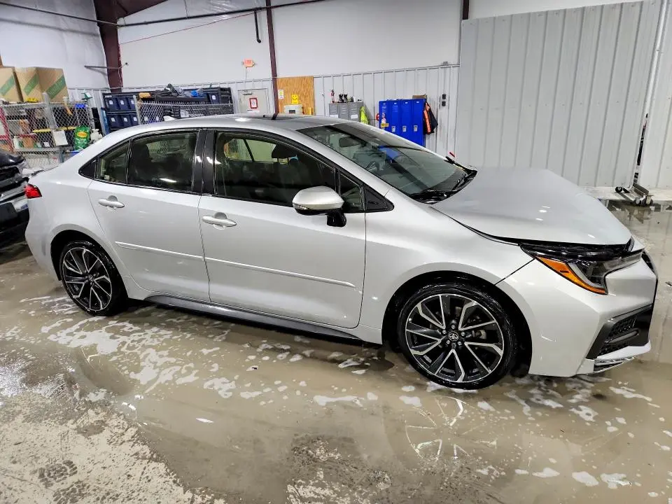 2022 TOYOTA COROLLA SE  