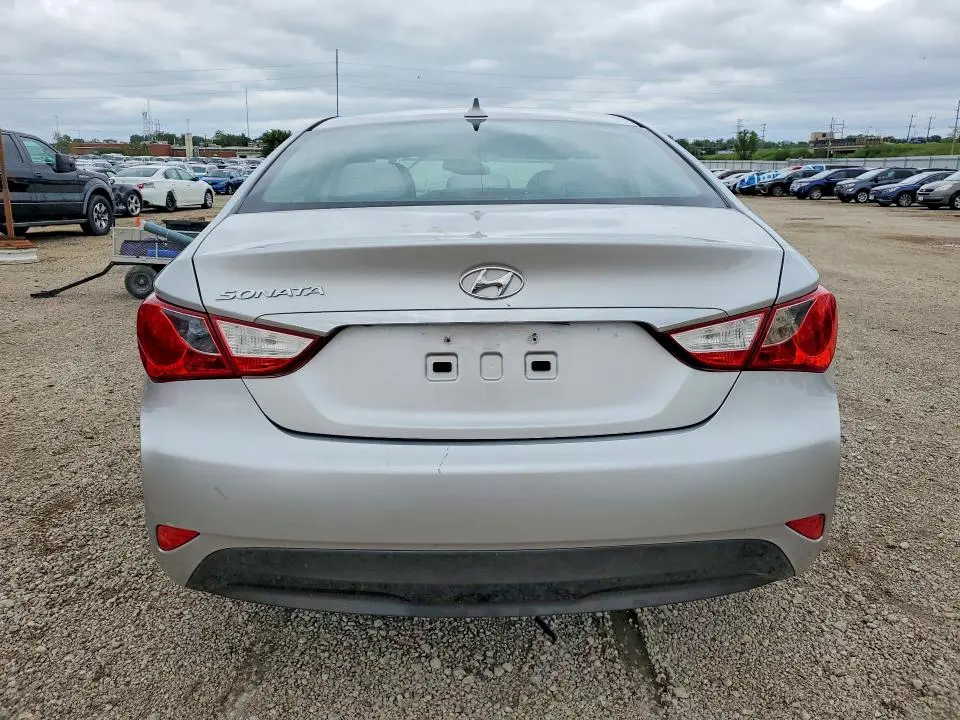 2014 HYUNDAI SONATA GLS  