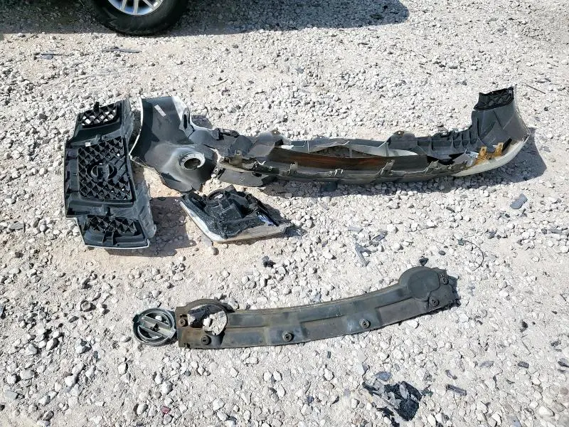 2017 NISSAN FRONTIER S  