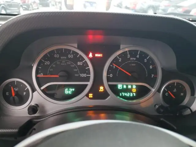 2010 JEEP WRANGLER UNLIMITED SAHARA  