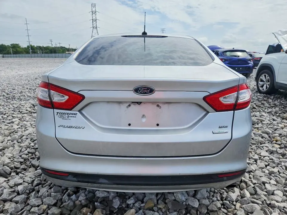 2015 FORD FUSION SE  