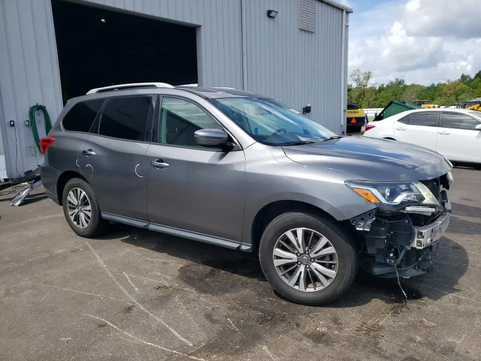 2019 NISSAN PATHFINDER SV  