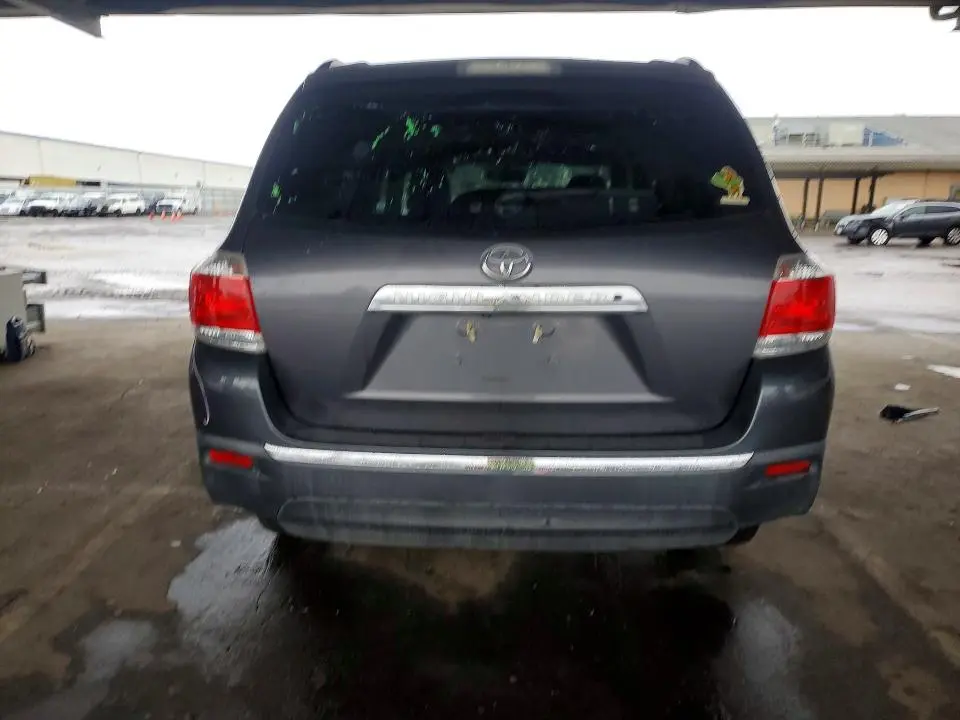 2013 TOYOTA HIGHLANDER BASE  