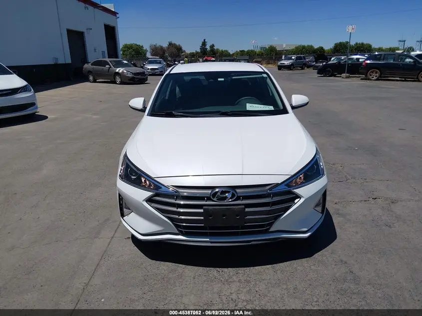 2020 HYUNDAI ELANTRA SE