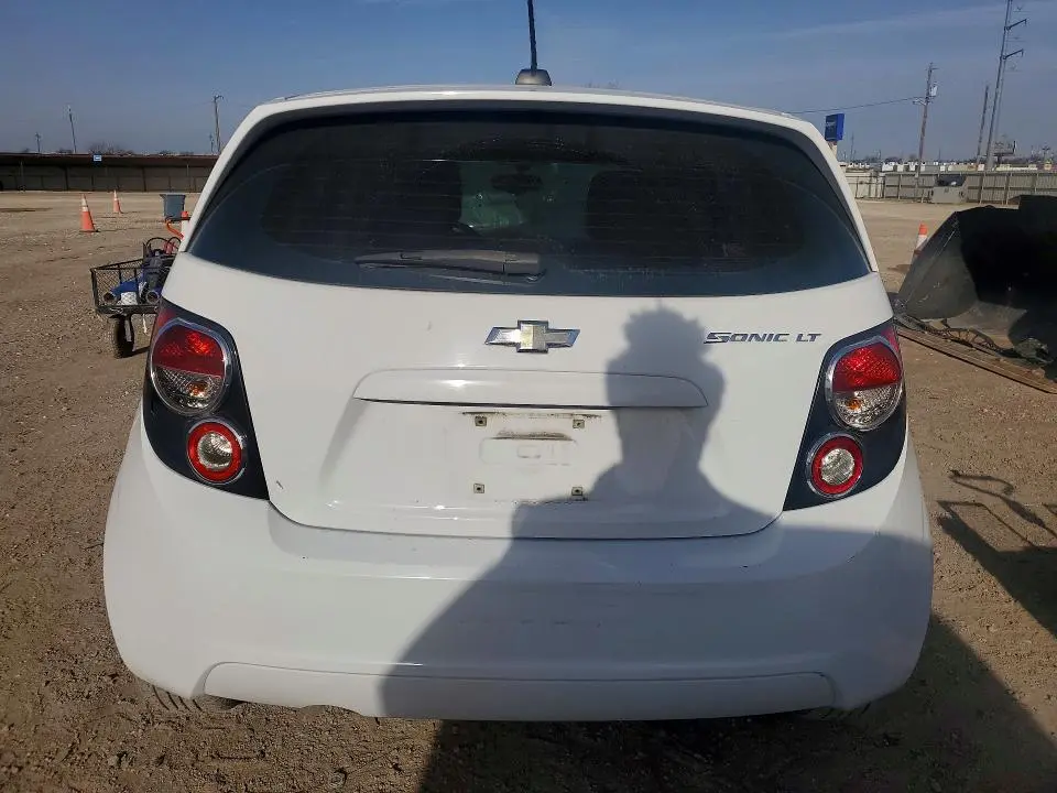 2015 CHEVROLET SONIC LT  