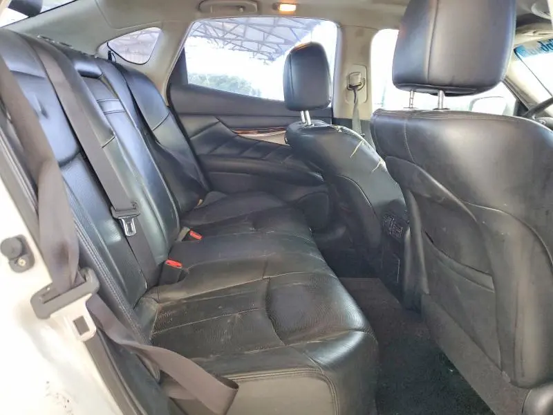 2011 INFINITI M37 BASE  