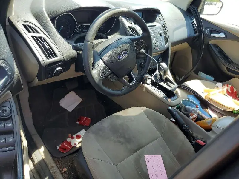 2015 FORD FOCUS SE  