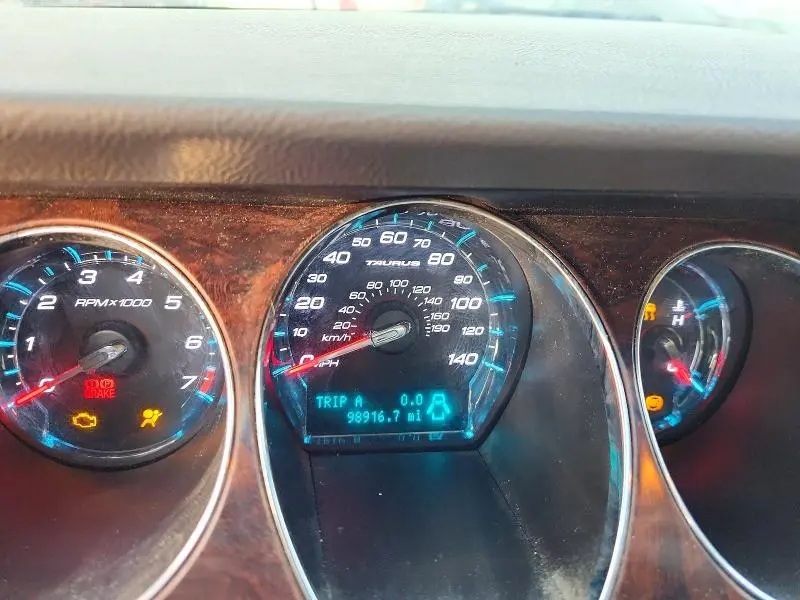 2012 FORD TAURUS LIMITED  