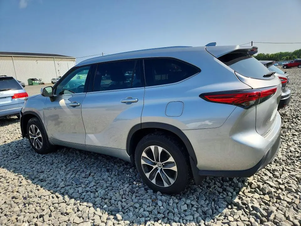 2021 TOYOTA HIGHLANDER HYBRID XLE  