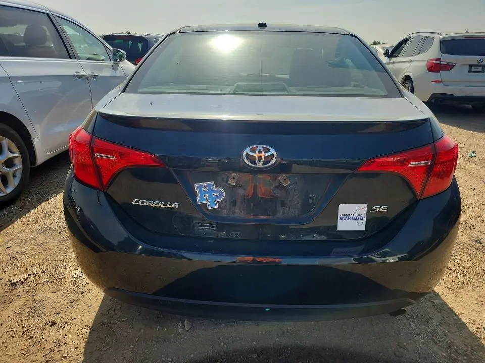 2018 TOYOTA COROLLA SE  