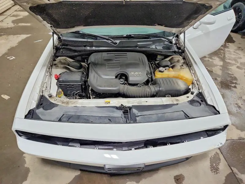 2013 DODGE CHALLENGER SXT  