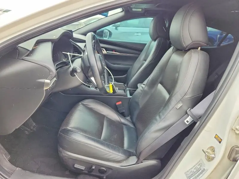 2024 MAZDA 3 PREMIUM PLUS  