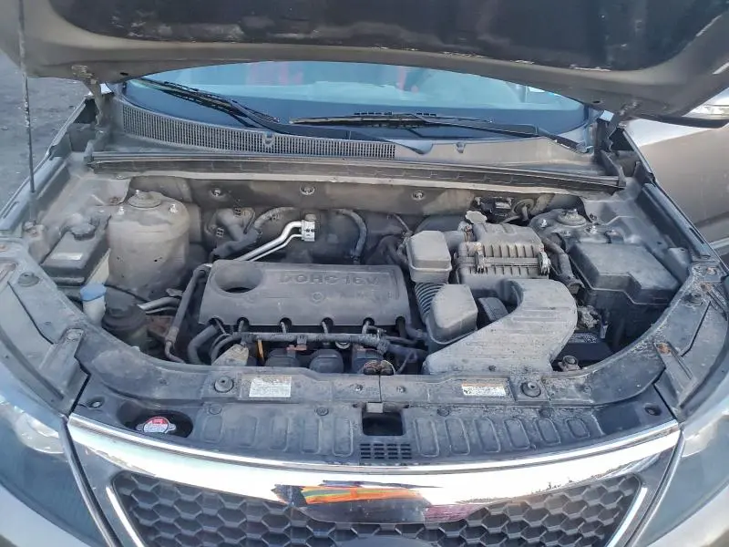 2011 KIA SORENTO BASE  